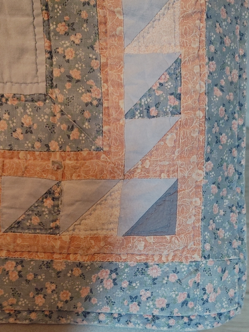 Antique Square Lonestar Small Hand Quilted Quilt in Blue and Pink - Picture 7 of 17